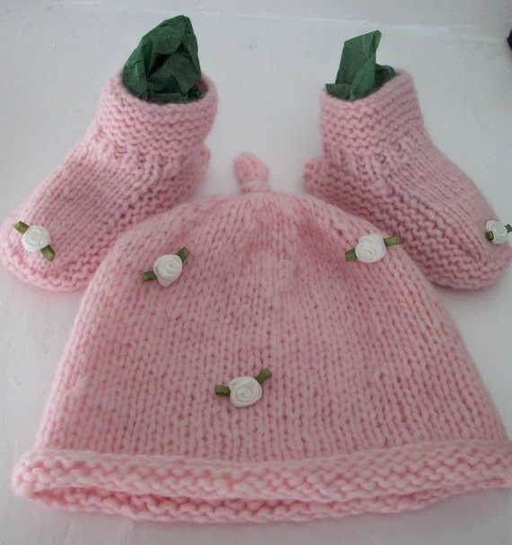 baby girl hat and bootees pink with white roses