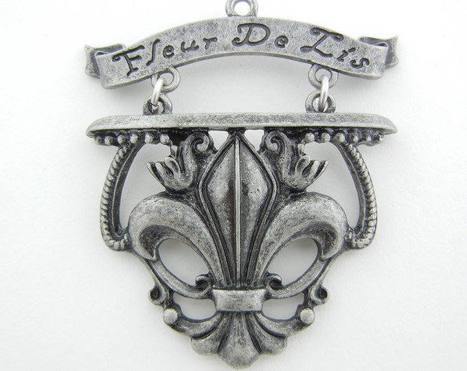 Antique Silver-tone Fleur de Lis Pendant