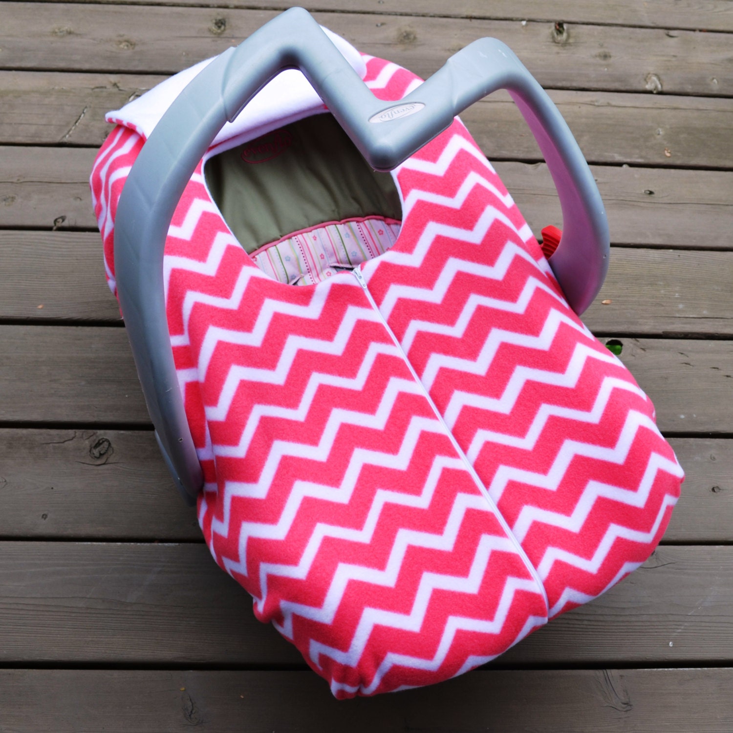 Chevron Car Seat Cover for Winter Baby with Zipper Pink and