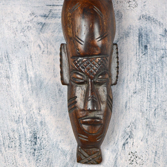 vintage wooden AFRICAN carving... wall hanging... by CoolVintage