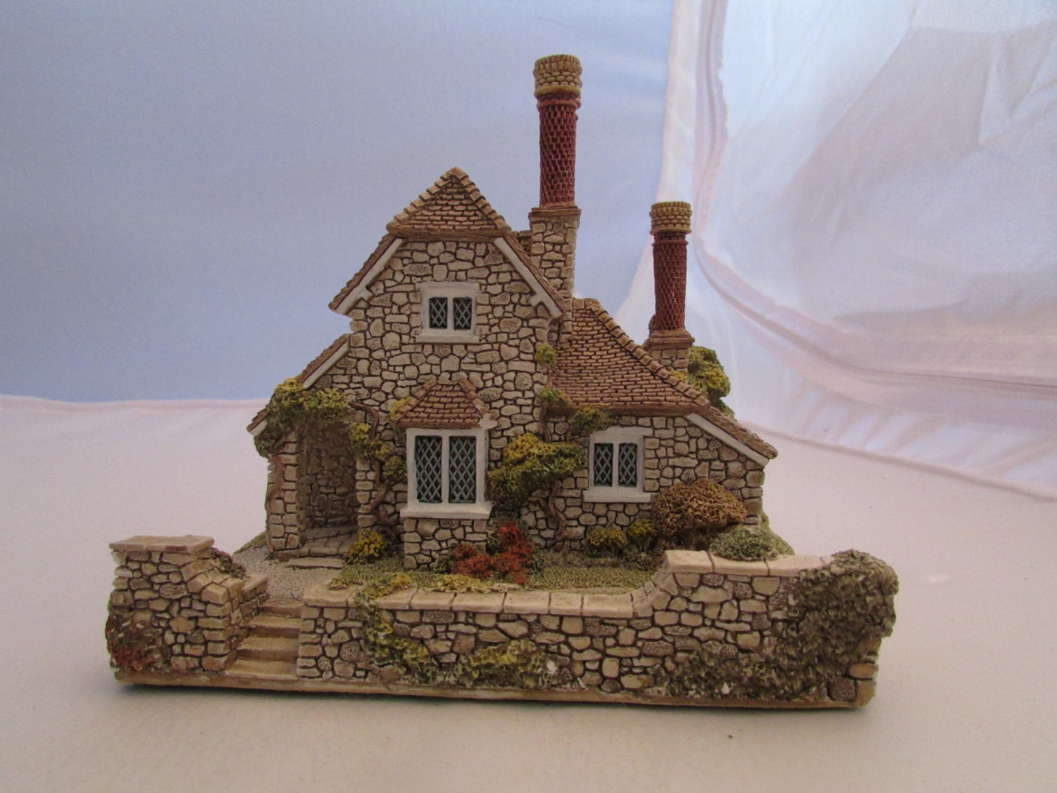 Vintage Lilliput Lane Vine Cottage 1994 by puddinhearttreasures