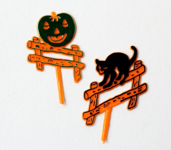 SALE: Retro Halloween Cupcake Toppers, Cat and Jack o' Lantern Cupcake Picks (12) Il_570xn