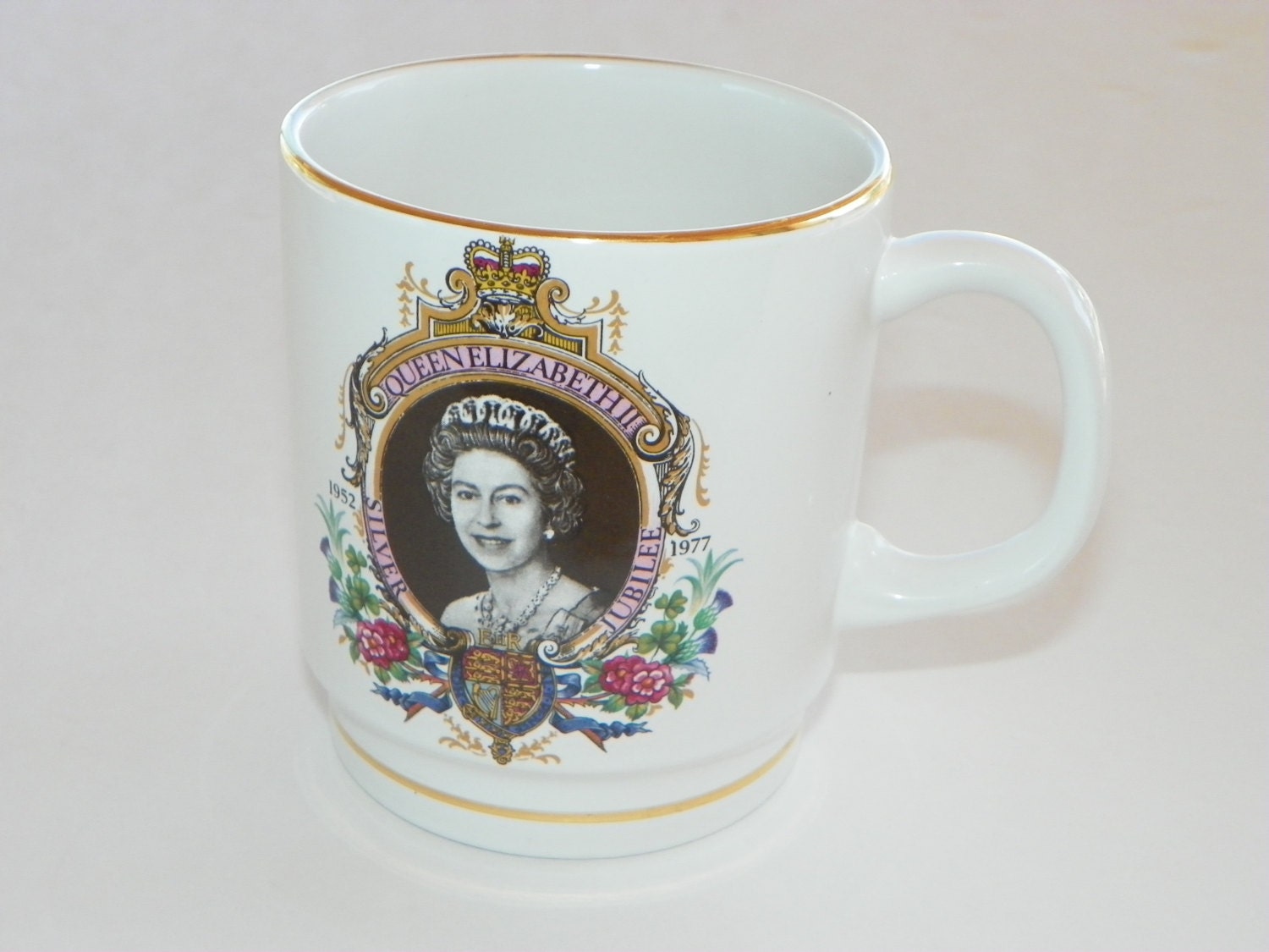 SALE Queen Elizabeth Silver Jubilee Cup