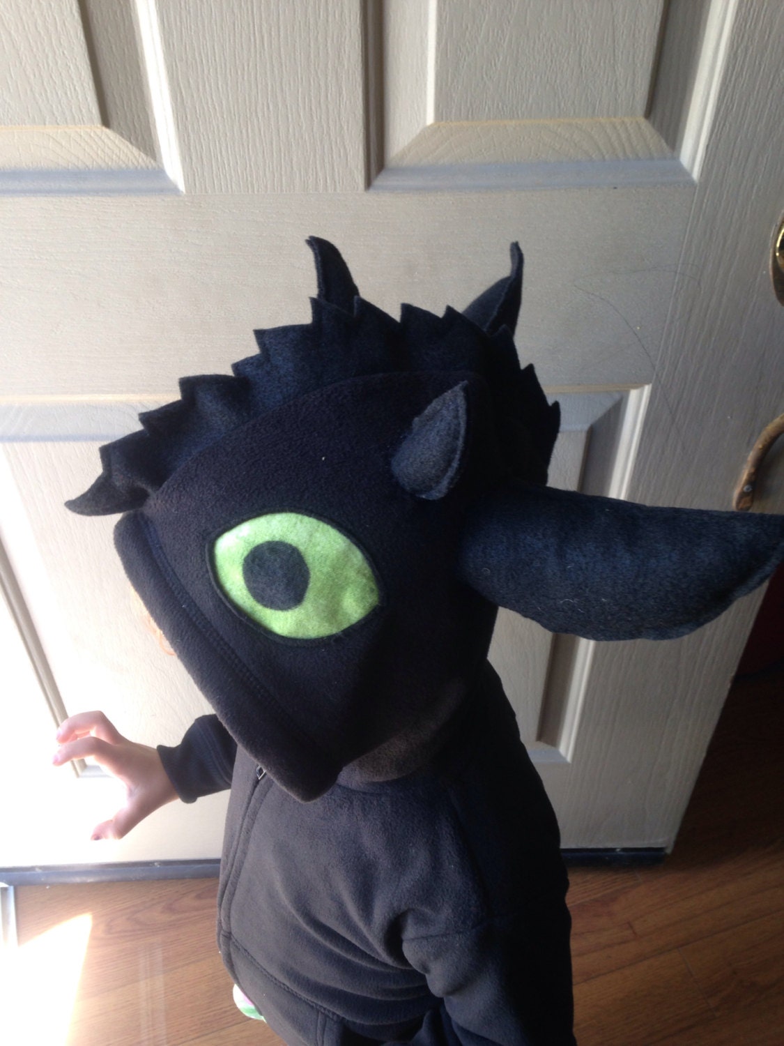 How to Train your Dragon Toothless costume by ThinkYouCan