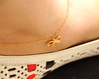 Gold Bow Ankle Bracelet, Tie Anklet Gold fill Chain, Charm Anklet, Ribbon Anklet, Ankel Bracelet, Sweet Sixteen Gift Idea