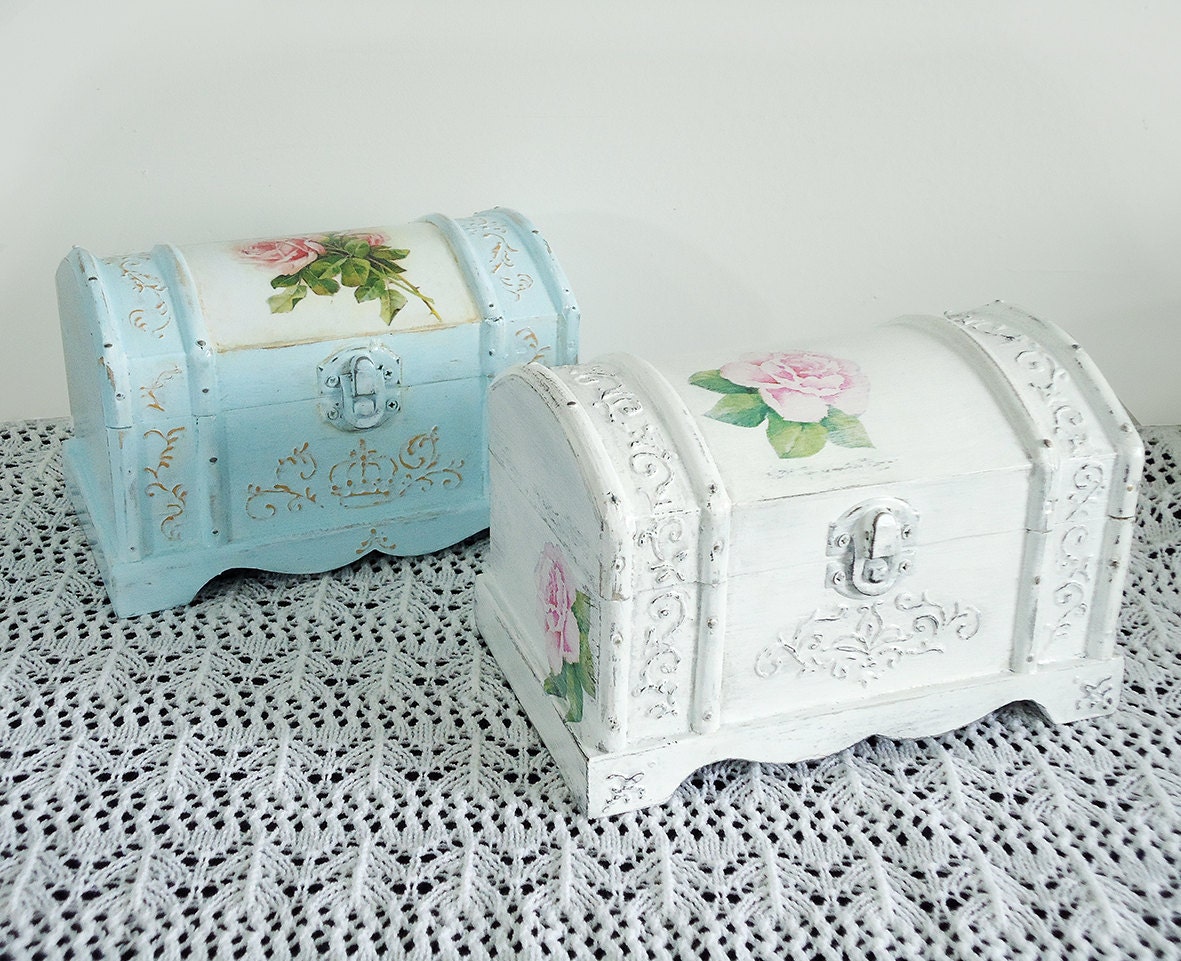 hand decorated shabby chic jewelry box distressed trinkets hand decorated shabby chic jewelry box distressed trinkets