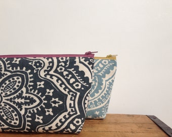 Zipper Pouch, Dark Gray Damask, Cosmetic Pouch, Makeup Bag, Mauve Zipper, Pencil Case, Toiletry Purse