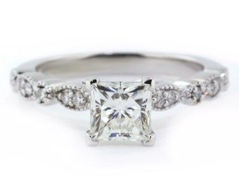 Antique looking engagement rings princess cut