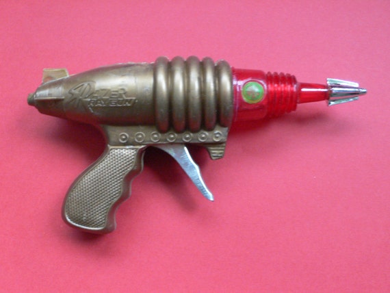 Vintage Razer Ray Gun Space Sparkling Pistol MIP by spacegunmann