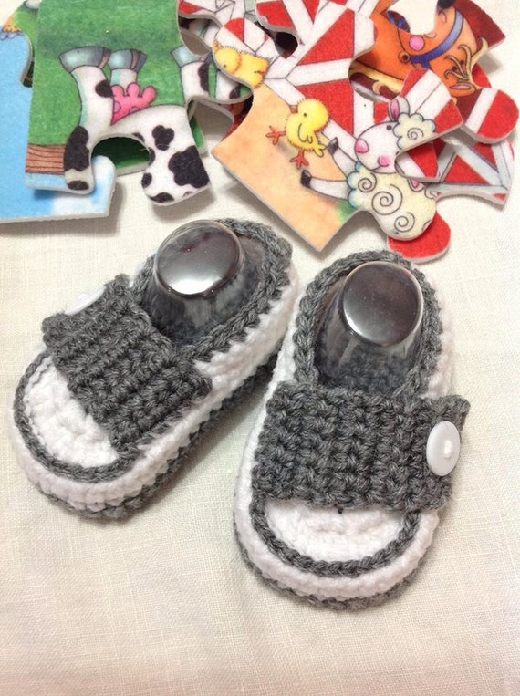 Gray & white shoes booties loafers for baby boy in sizes preemie to 12 months (shoe size 0-5). Great as gifts and photography props too!