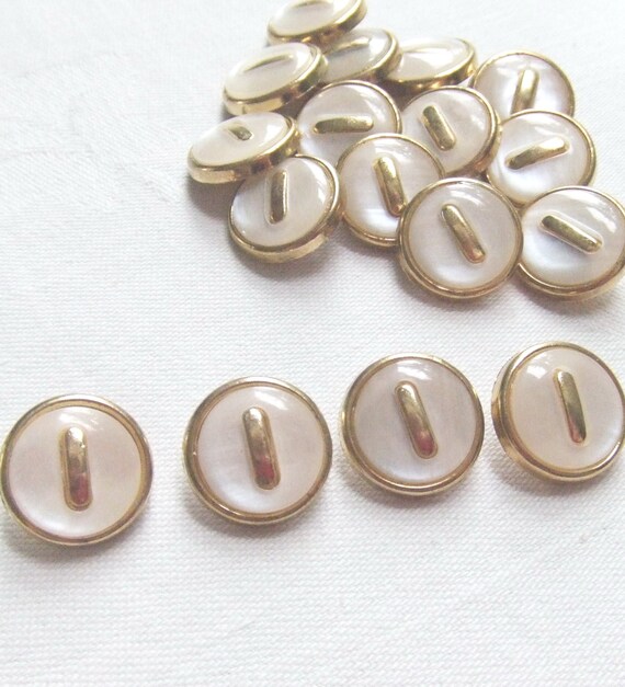 19 Pearlized Plastic Buttons Gold Trim by TextilesandThings