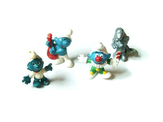 old smurf figurines