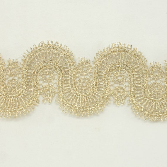 gold lace style