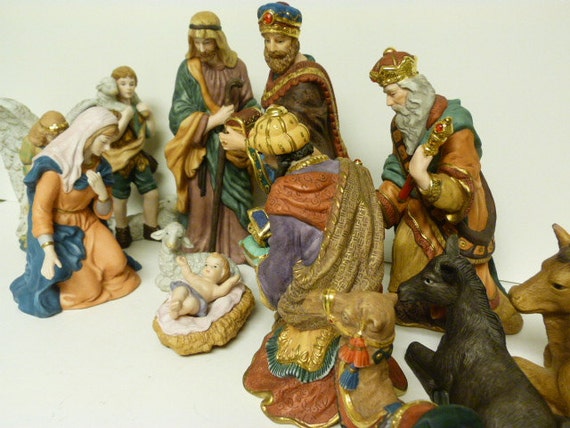Vintage Christmas nativity scene / nativity set / complete