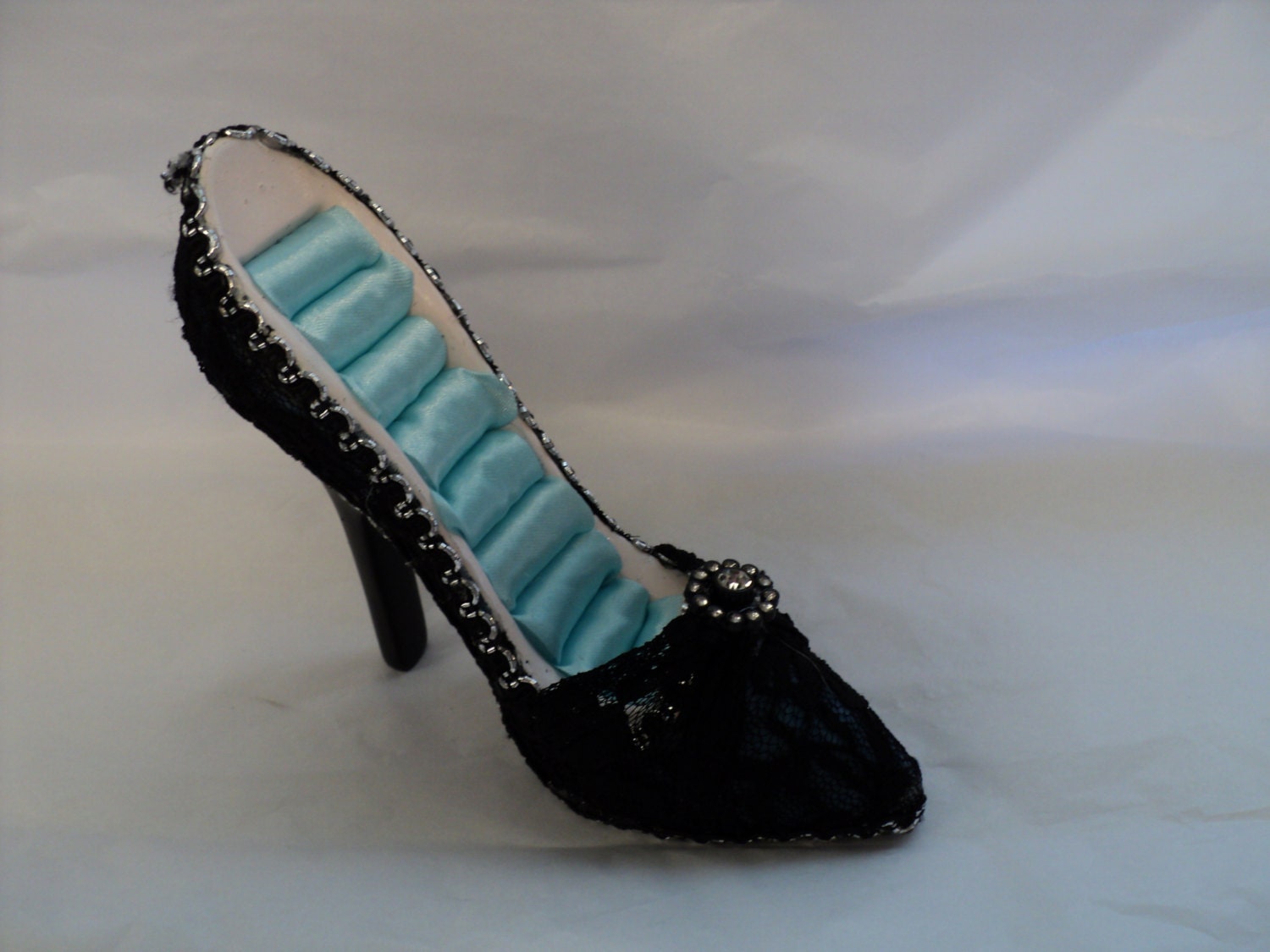 High heel ring holder display black lace with by lilanghomemade