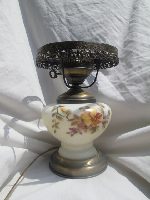 Vintage Hurricane Lamp Floral Pattern with Dual Lighting