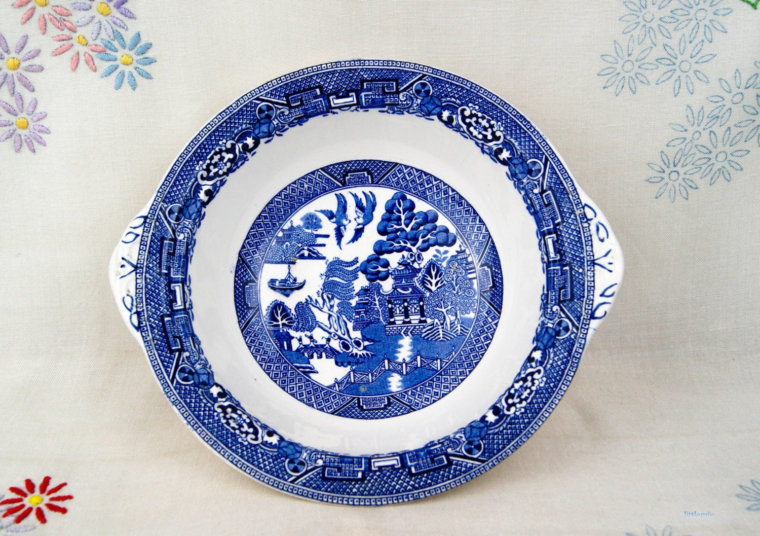 Antique Blue Willow England Staffordshire Knot Mark Bowl
