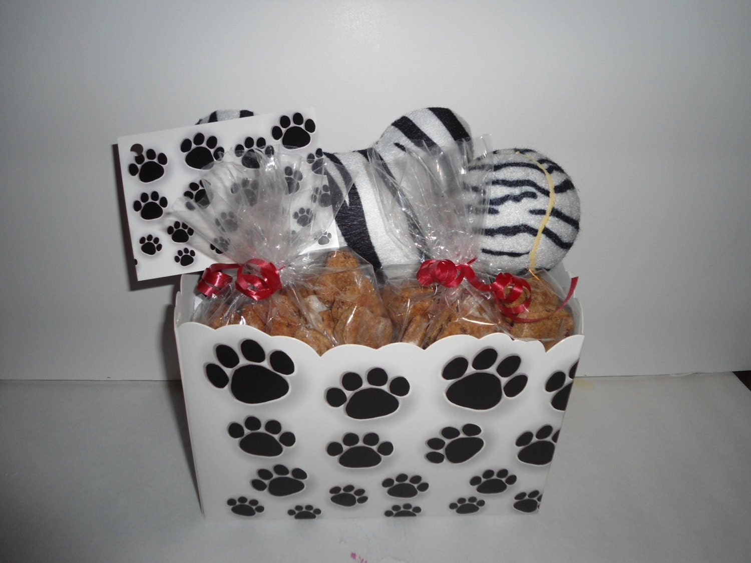 Paw Print Gift Basket New Puppy New Dog Get by ...