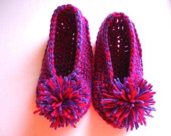Purple and pink women's slippers with pom poms, adult crochet slippers, house shoes, valentine's day gift, ready to ship