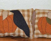 Primitive Pumpkin Pillow, Wool Felt Pillow, Applique Pumpkin Pillow, Fall Pillow, Crow, Autumn Decor, Shelf Sitter Pillow, Prim Pillow
