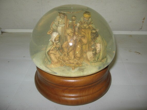 crech snowglobe fontanini large musical nativity scene with crech snowglobe fontanini large musical nativity scene with