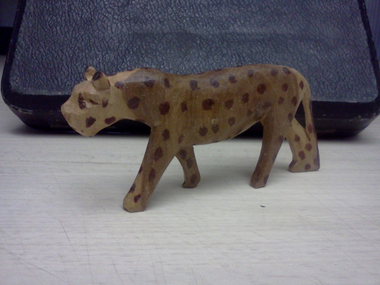 Wood carved Cheetah. by yellowbutterflyart on Etsy