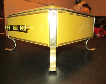 Metal Serving Dish, Retro Kitchen Pot, Japanese Cookware in Mustard Yellow w/Golden Hues, 1960s VINTAGE Ninja or Samurai Bakeware