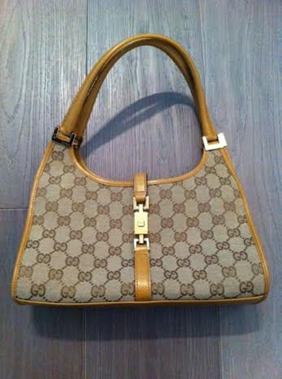 Gucci Bag Logo Vintage & Authentic price promotion only for