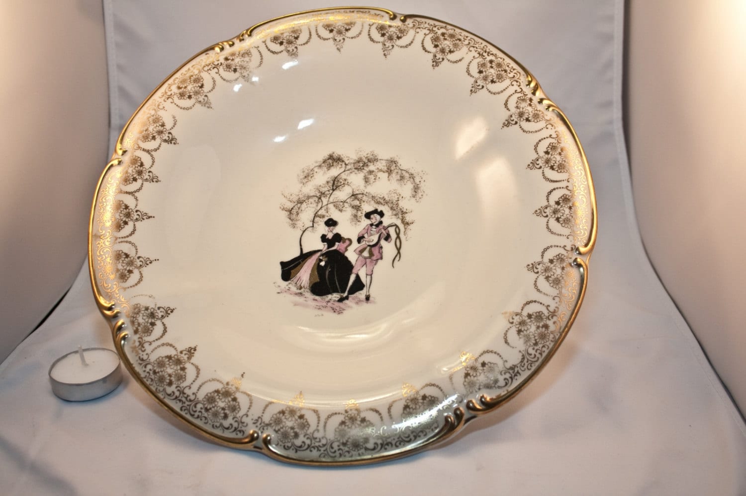 Kronach Bavaria porcelain plate in beautifull baroque style