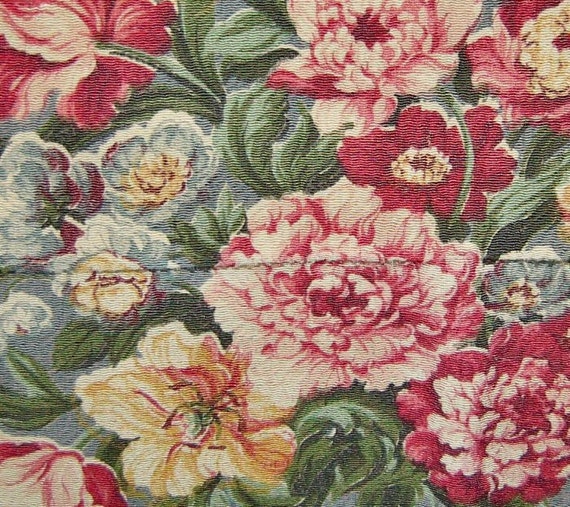 VINTAGE Cotton CHINTZ Fabric w Large FLORAL by VintageClothesNJunk