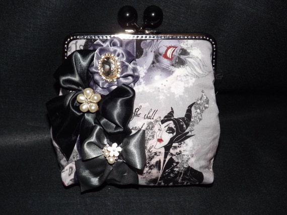 Wicked Villains Clutch