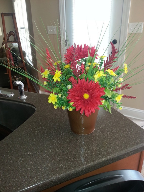 Items similar to Red and Yellow Flower Arrangement on Etsy