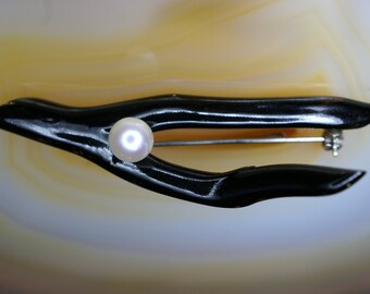 Black Branch Coral and Cultured Pearl Pin