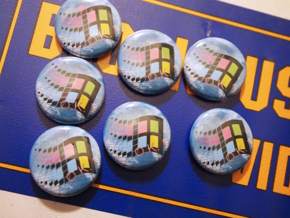 Pin net. Vaporwave Windows 95. Пуговица киберпанк. Badges aesthetic. Aesthetic 95.