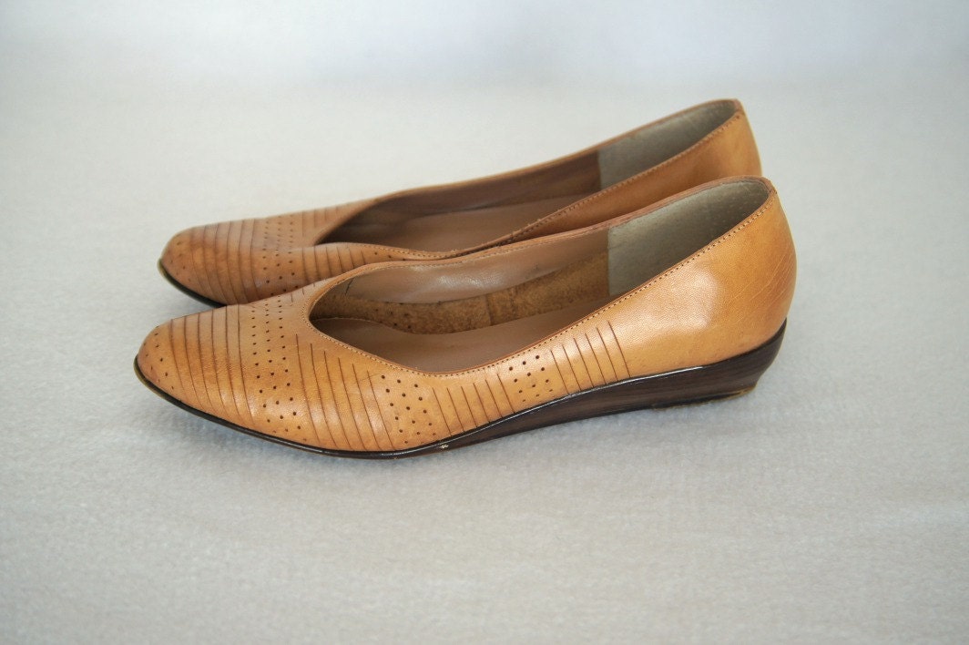 vintage caramel colored hipster leather flats shoes size 6.5