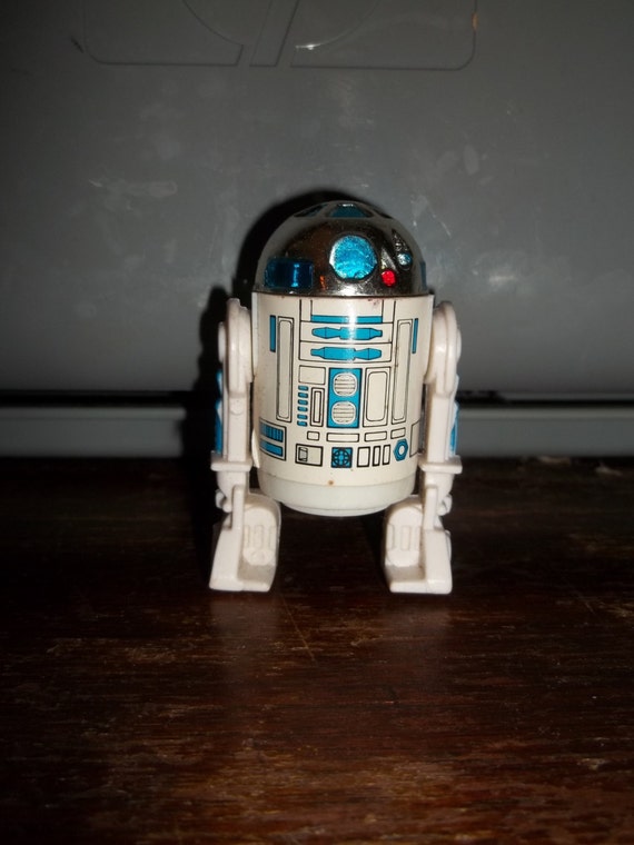 large r2d2 figure