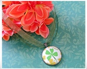 St. Patrick's Day Shamrock *Lucky 4-Leaf Clover* Fabric-covered Button Necklace