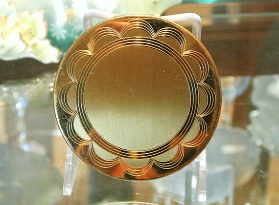 Wadsworth Compact Made in USA Mid Century 1950s Vintage Fashion Accessories Original Powder Puff Mirror Purse Make Up Circa 1950s Vanity