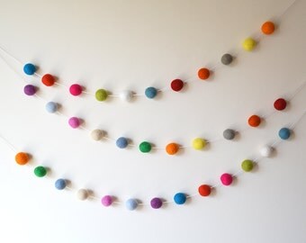 Gender Neutral Nursery Decoration, 150cm | 300cm | 450cm Felt Ball Garland, Party Decor, Kids Room Bunting, PomPom Garland, Baby Shower Gift