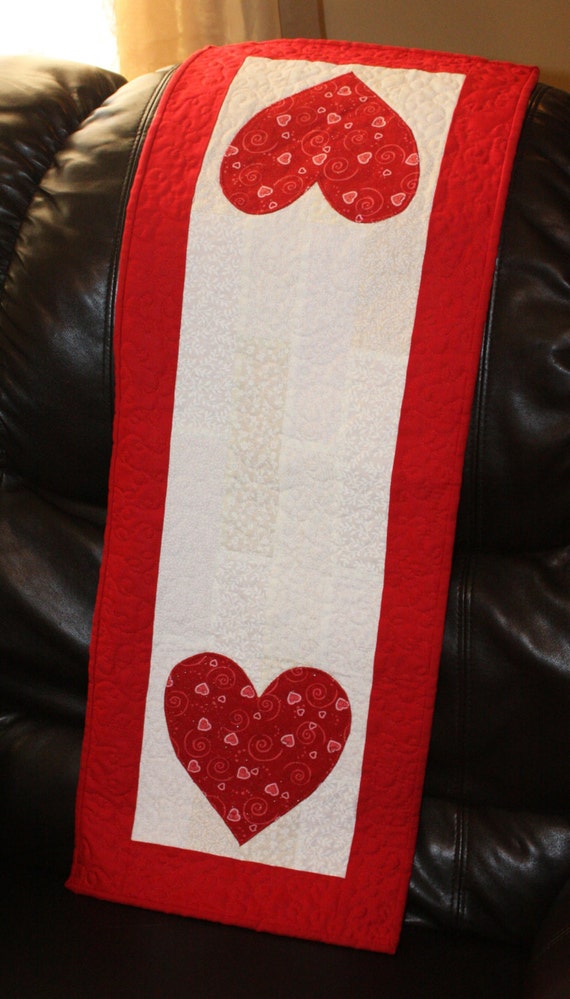 Items similar to Valentine Quilted Table Runner on Etsy