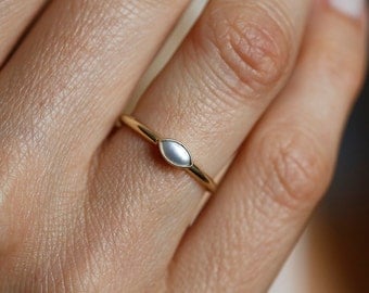 Pearl rings for engagement