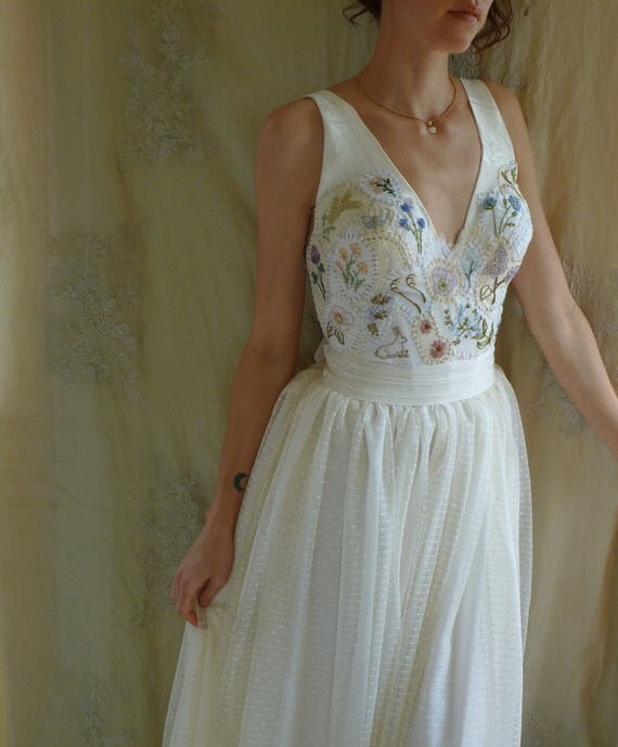 wedding dress Gown for country woodland meadow Meadow whimsical fairy Erin shop fairy Wedding wedding dress Gown for country woodland meadow Meadow whimsical fairy Erin shop fairy Wedding