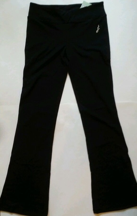 Women's Bootcut Yoga Pants in Black with Back Pockets and