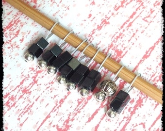 Snag Free Stitch Markers Extra Small Set of 8- Dark Gray Cubes - J34 - For up to size US 4 (3.5mm) Knitting Needles