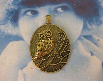 Antique brass Large Owl On a Branch Pendant 993GOL x1
