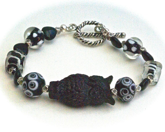 Items similar to Vintage Owl Bracelet, Black and White Bracelet, Owl ...