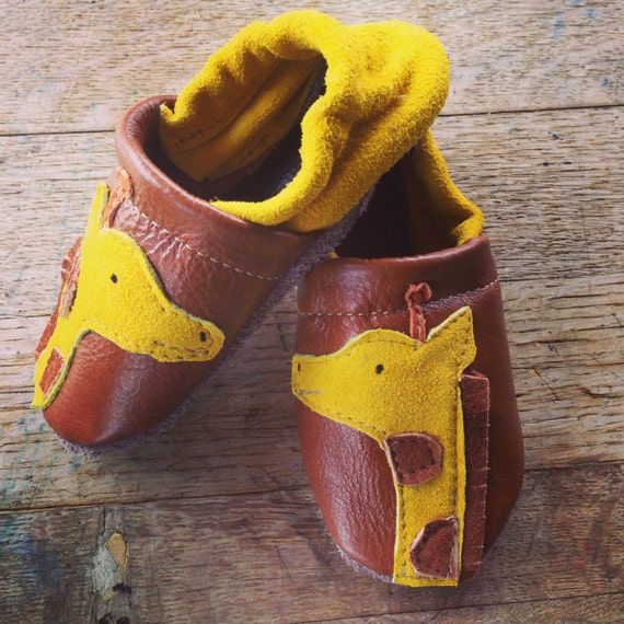 Giraffe Soft Soled Leather Shoes Baby pick your size 0-3m,  3-9m, 6-12m, 12-18m