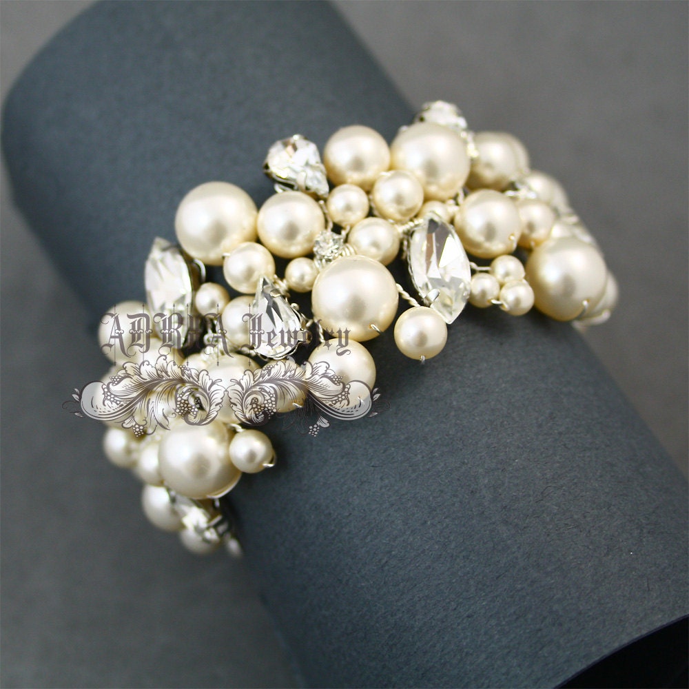 Bridal Bracelet Pearl Wedding Bracelet Vintage by adriajewelry