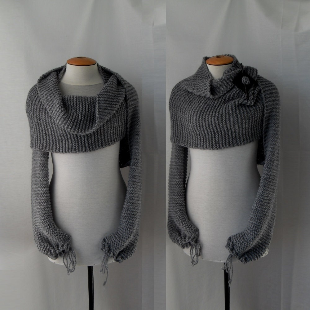 Sweater scarf shawl with sleeves at both ends in grey. FREE
