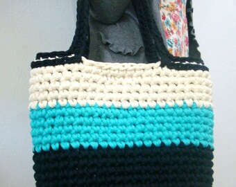 KNITTED BAG - Tote, t-shirt yarn, r ecycled yarn, crochet, in black ...